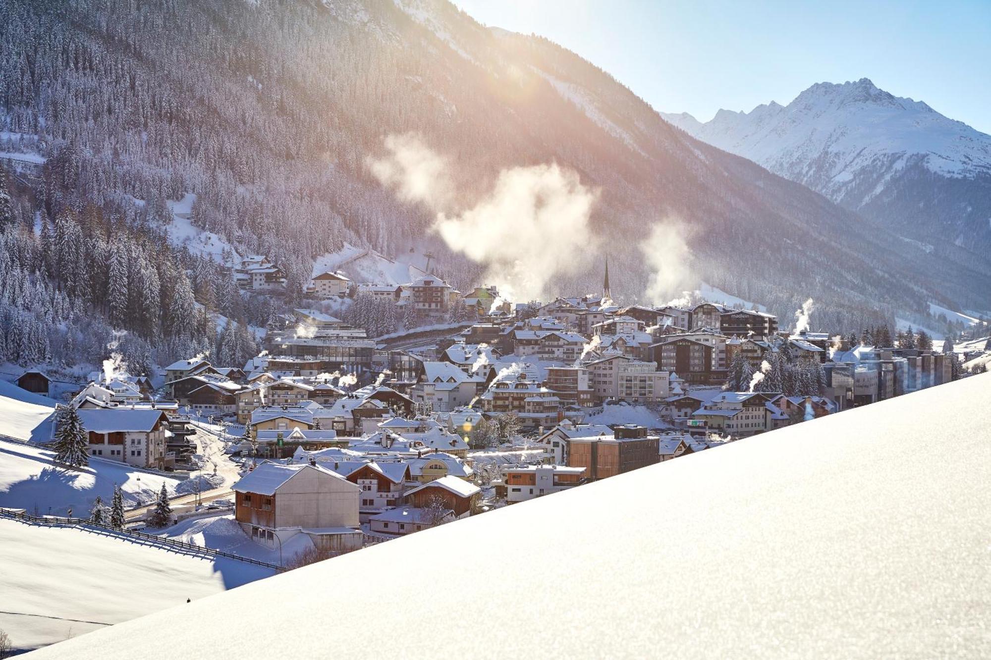 Petit Madlein Bed & Breakfast Ischgl Exterior photo