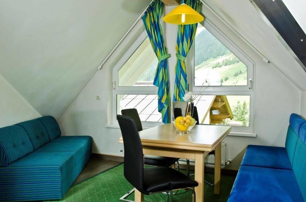 Petit Madlein Bed & Breakfast Ischgl Exterior photo